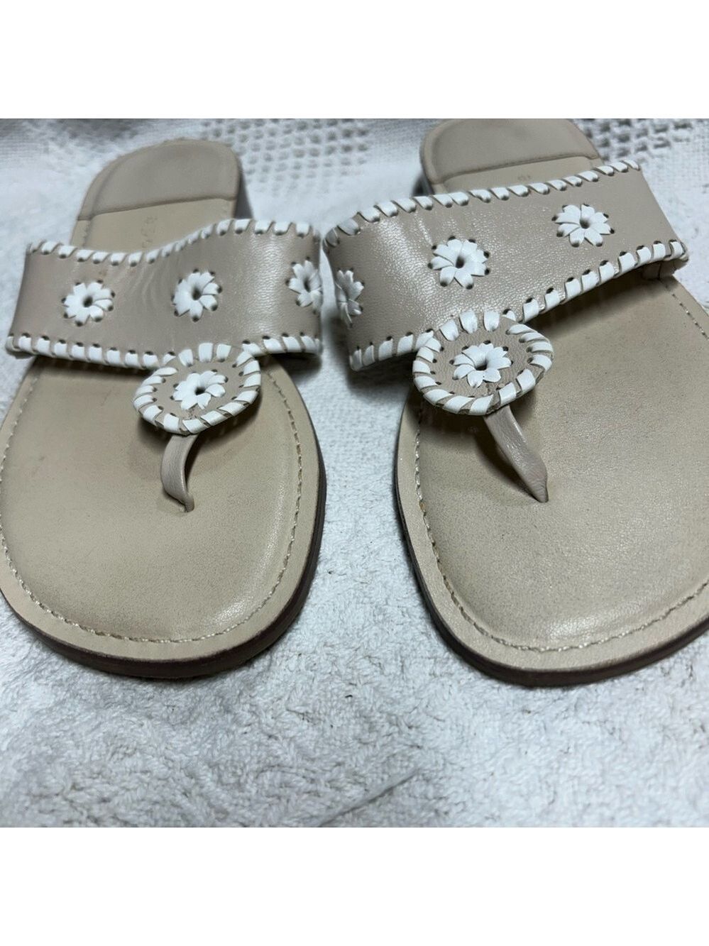 Apostrophe Jaclyn Women’s White Tan Floral Size 7 Flat Sandals - Picture 4 of 4